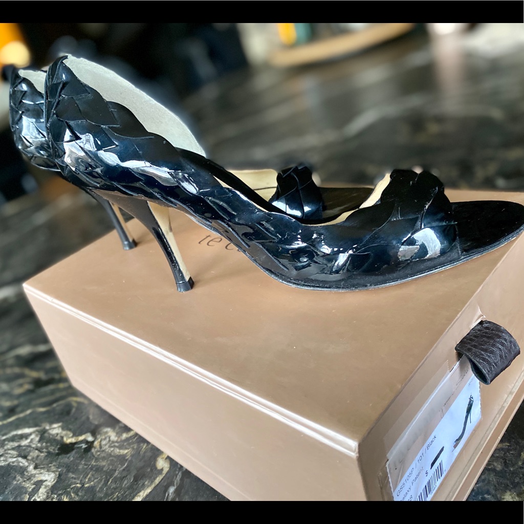 Beautiful Patent D’orsey Pumps